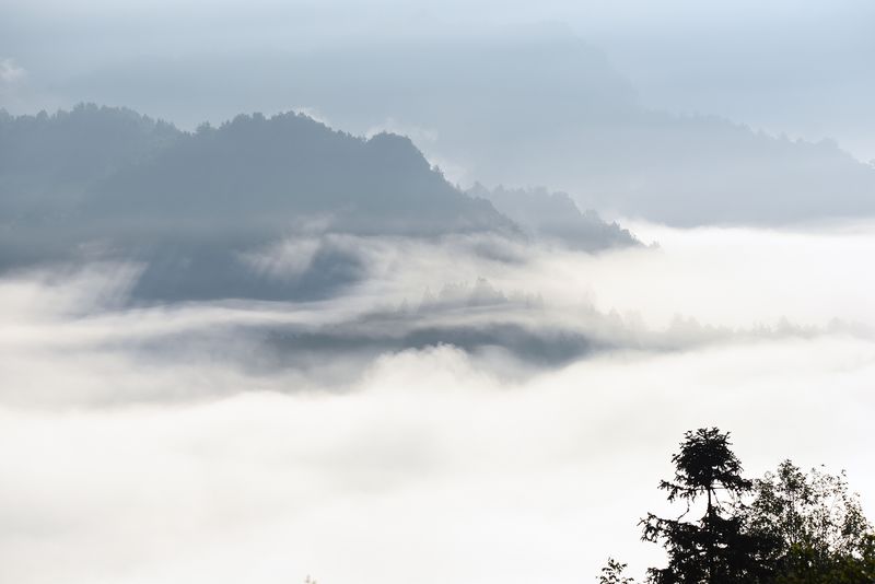 水墨云山