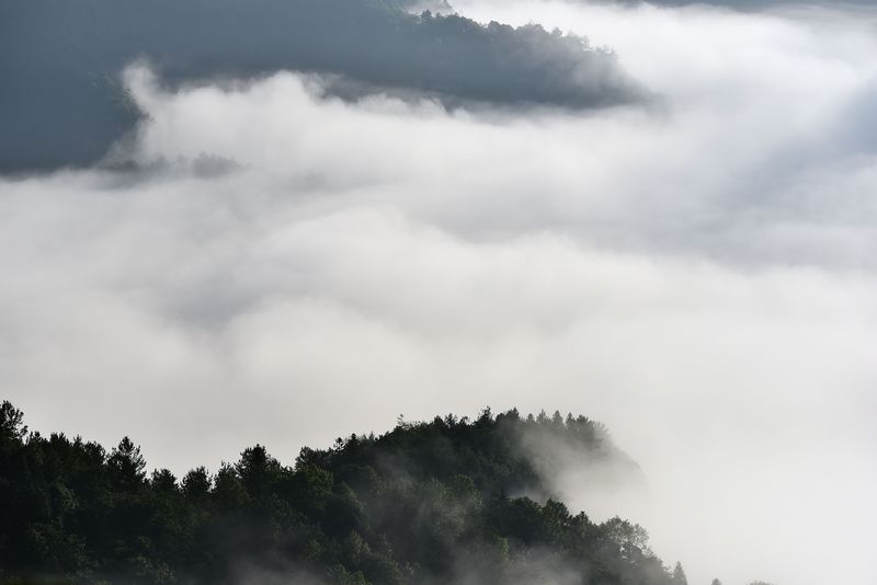 水墨云山