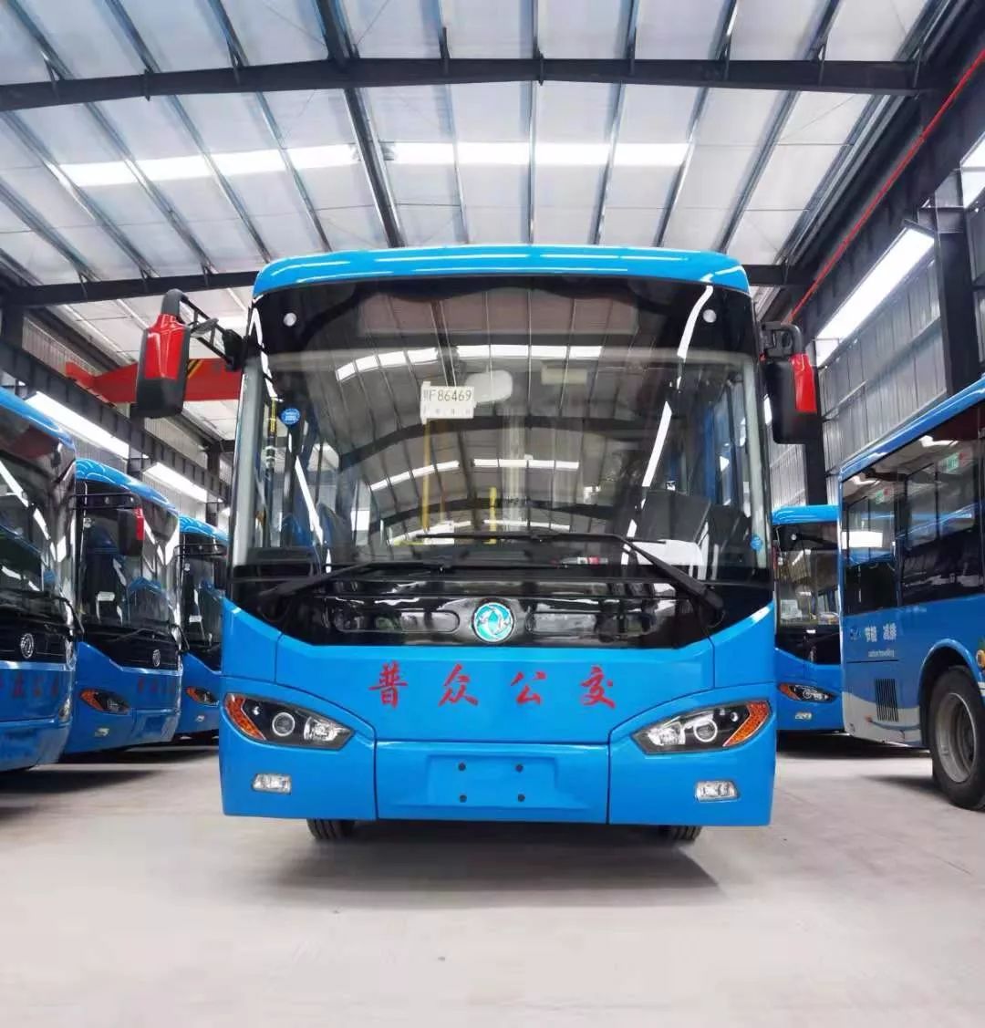 万州新增30辆电动公交车