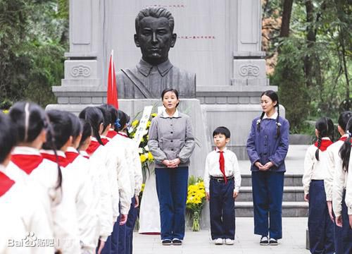 恰同学少年，风华正茂。我们曾经在此合影留念。-4.jpg