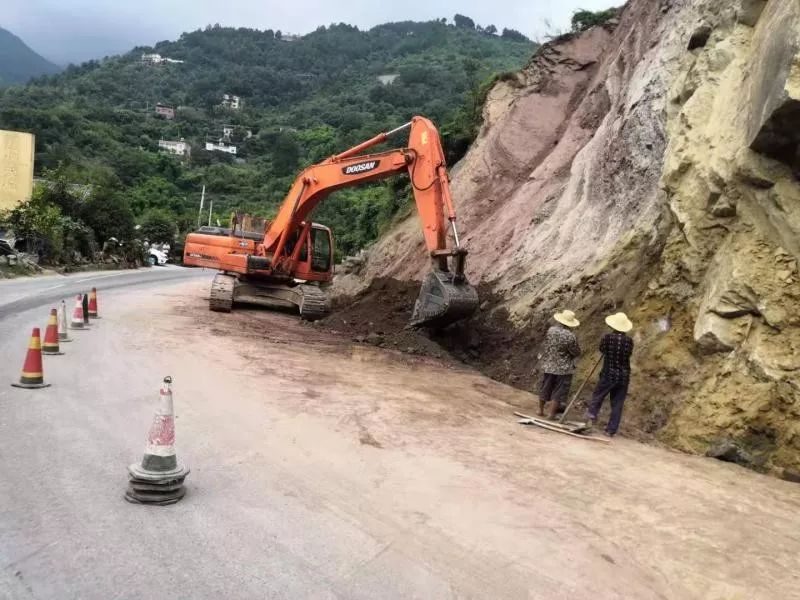 万州大垭口道路已抢通