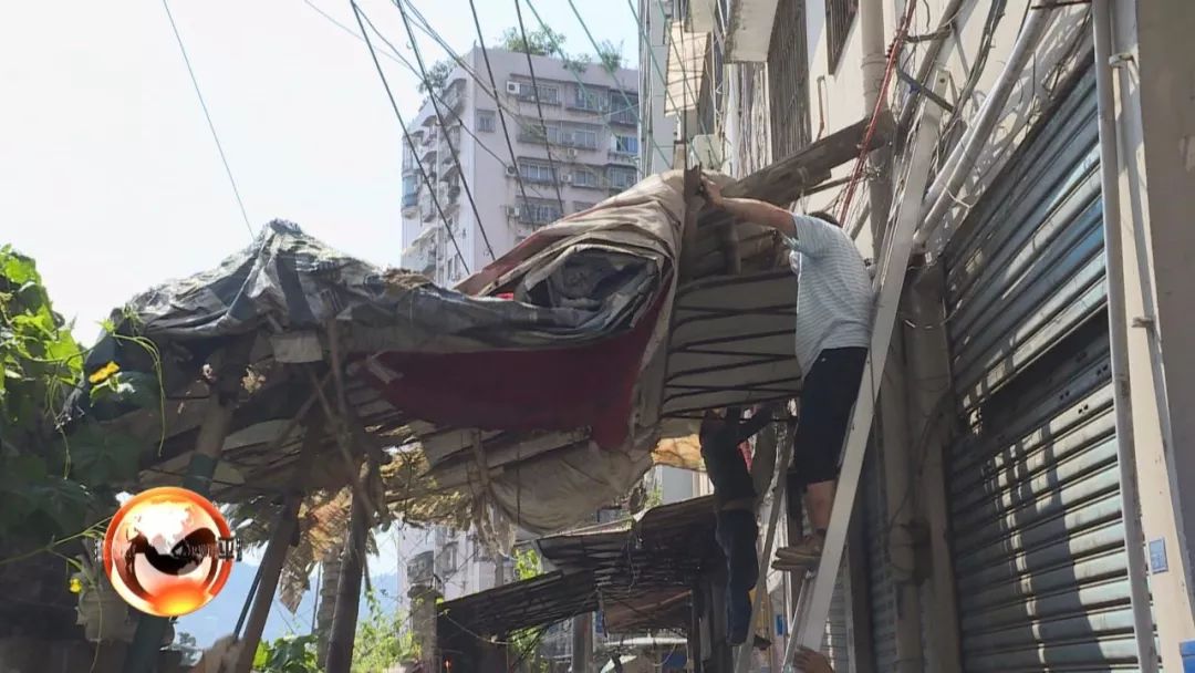 万州复兴路的这些违法建筑，全都拆了!